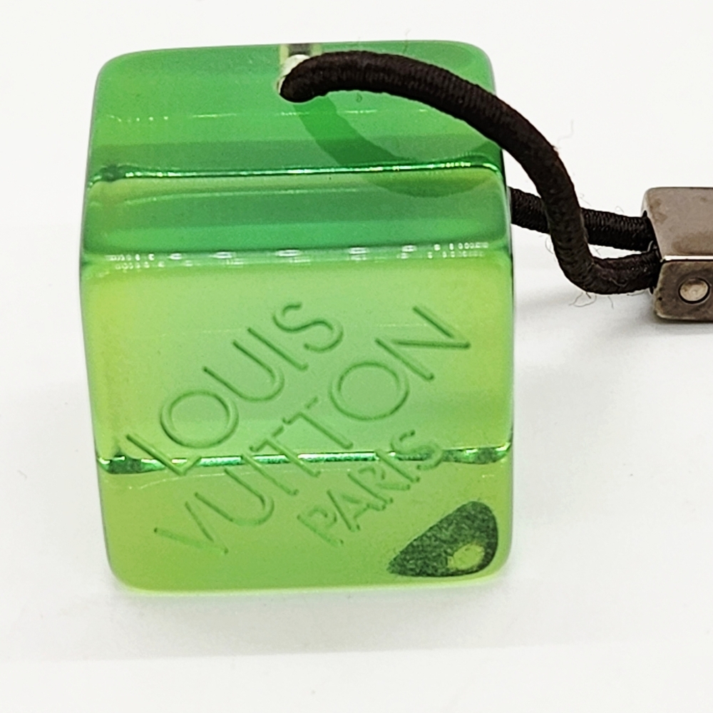 Louis Vuitton Signature Hair Cubes - Picture 4 of 7
